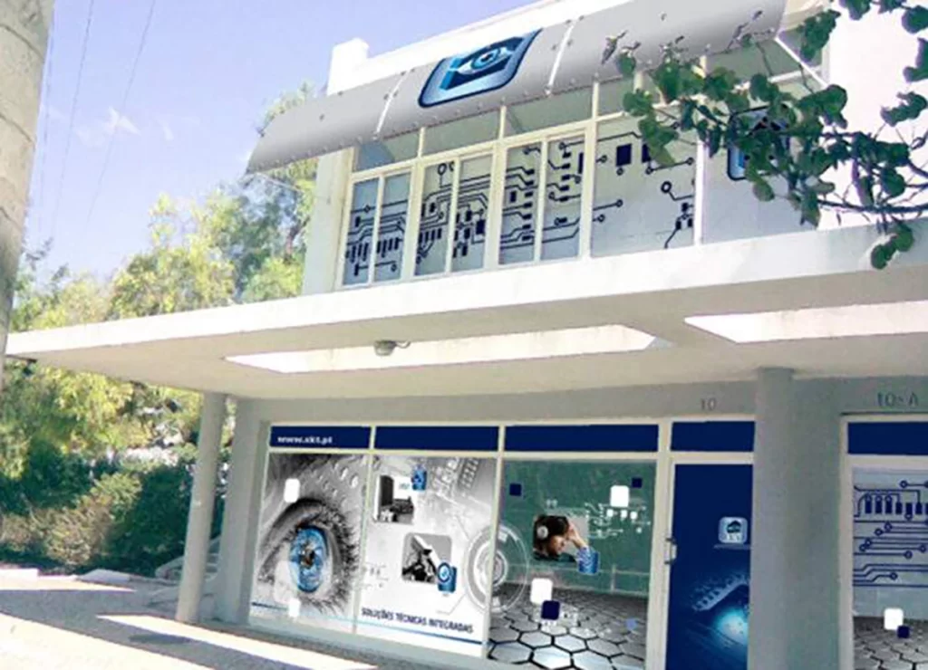 xkt-frente02-e1700480965387